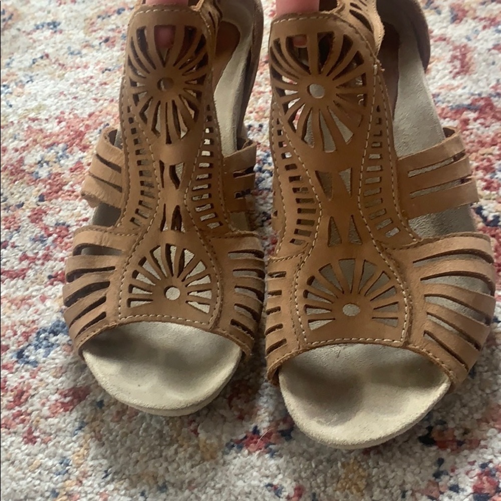 Wedge brown heels